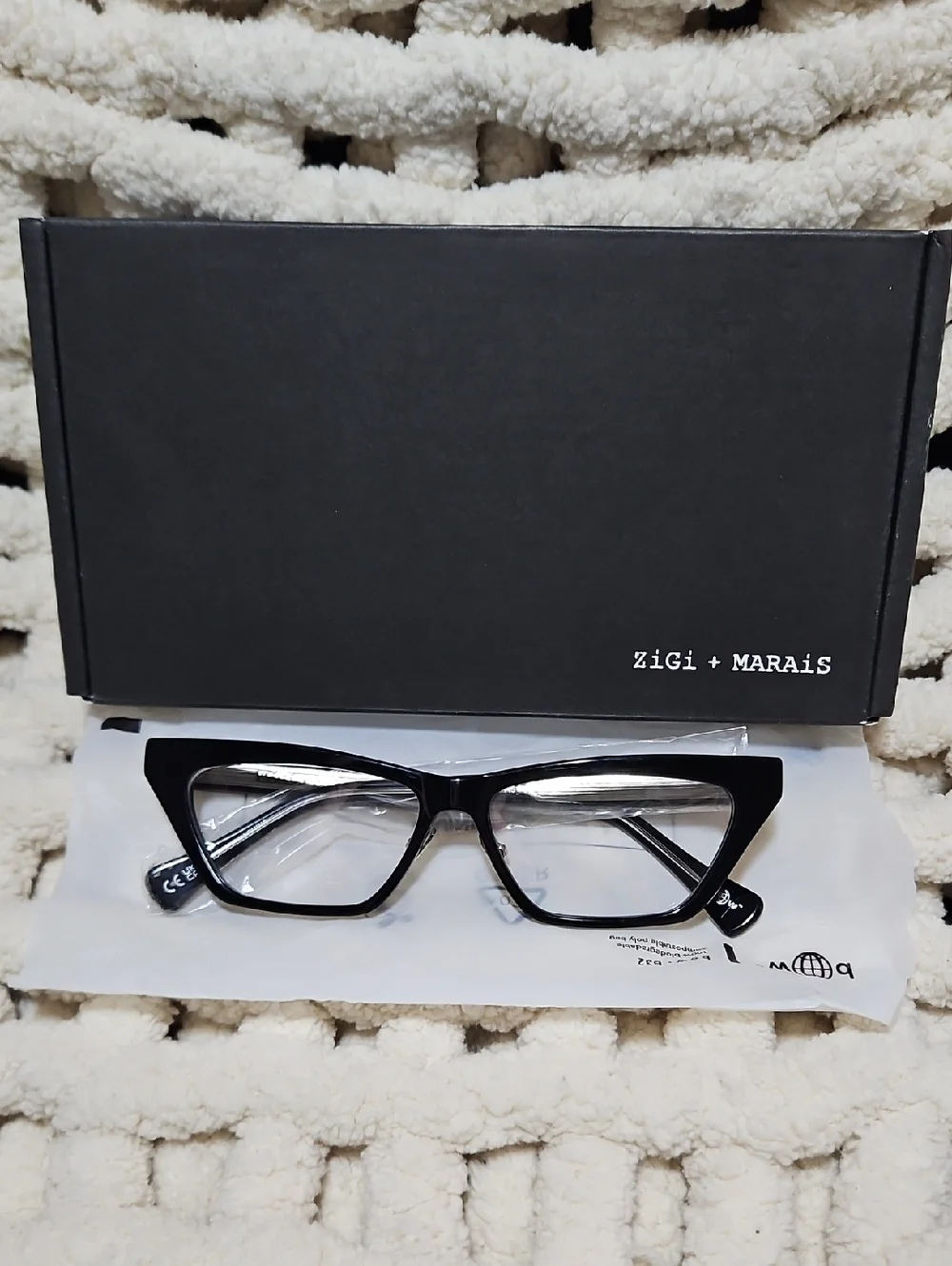 Zigi + Marais The Retro Edit Modern Marilyn Eye Glasses New Black